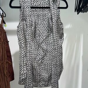 New York & Company Monochrome Sleeveless Blouse